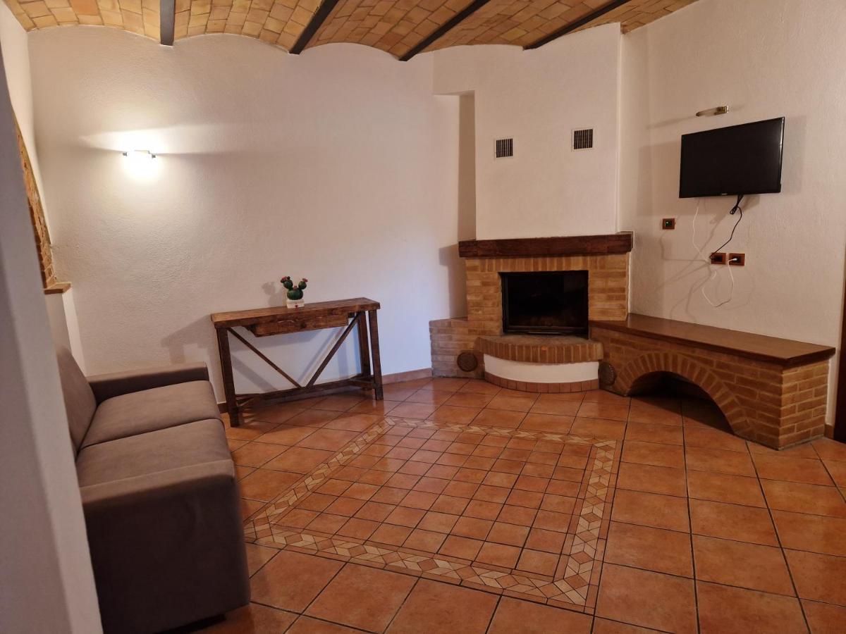 Agriturismo Montepinci Montalcino Eksteriør billede